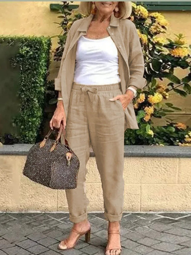 Nora – Two-piece set with blouse and trousers