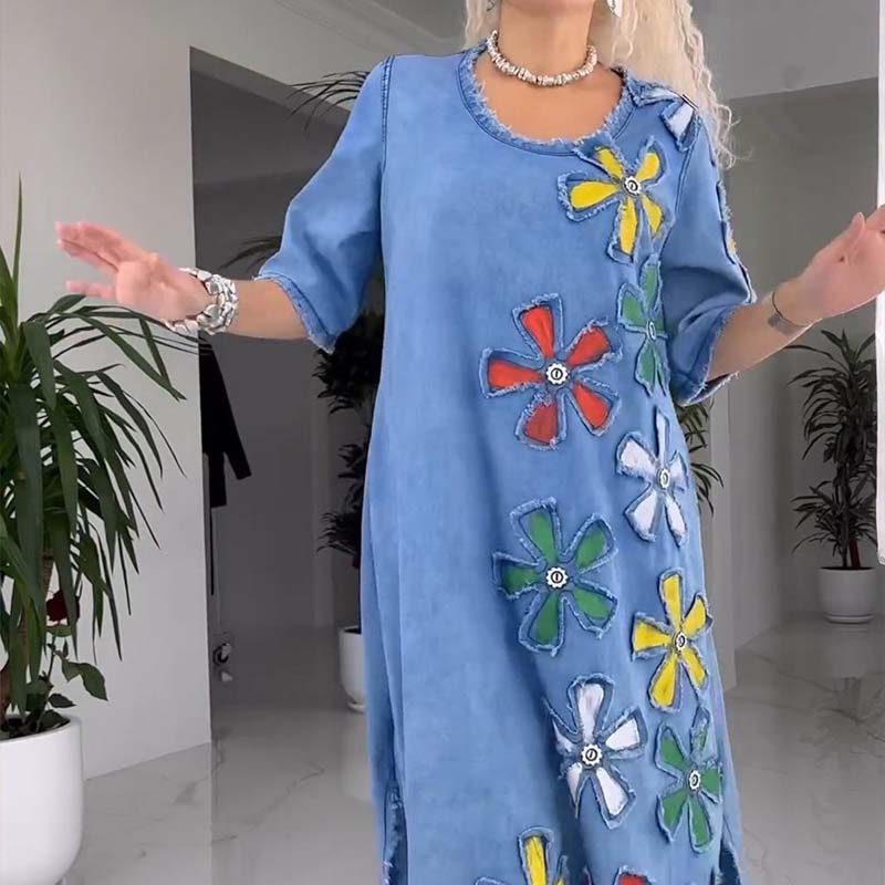 Kalena - Casual dress with round neck