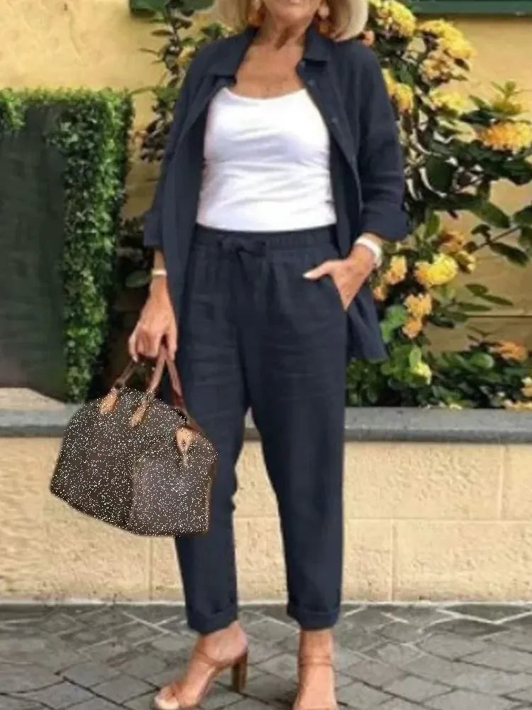 Nora – Two-piece set with blouse and trousers