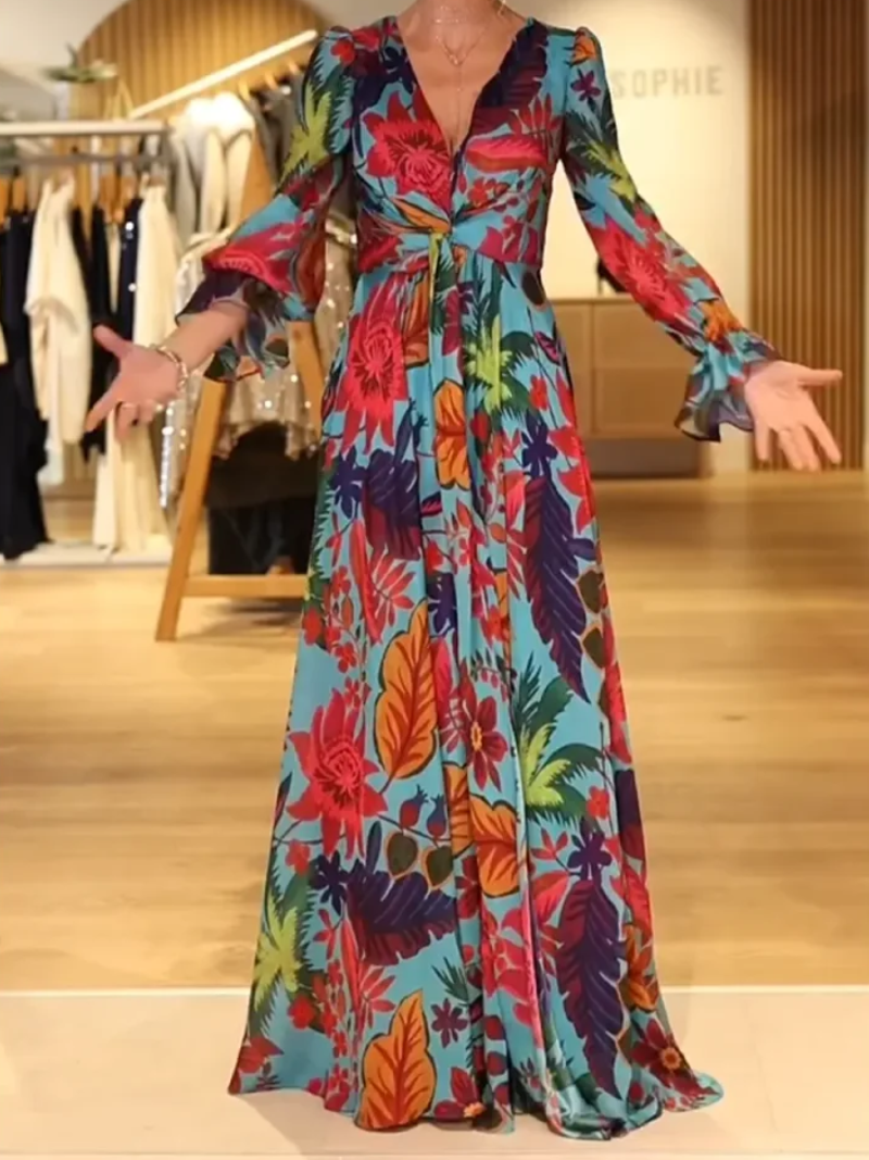 Mira – Elegant dress with V-neck
