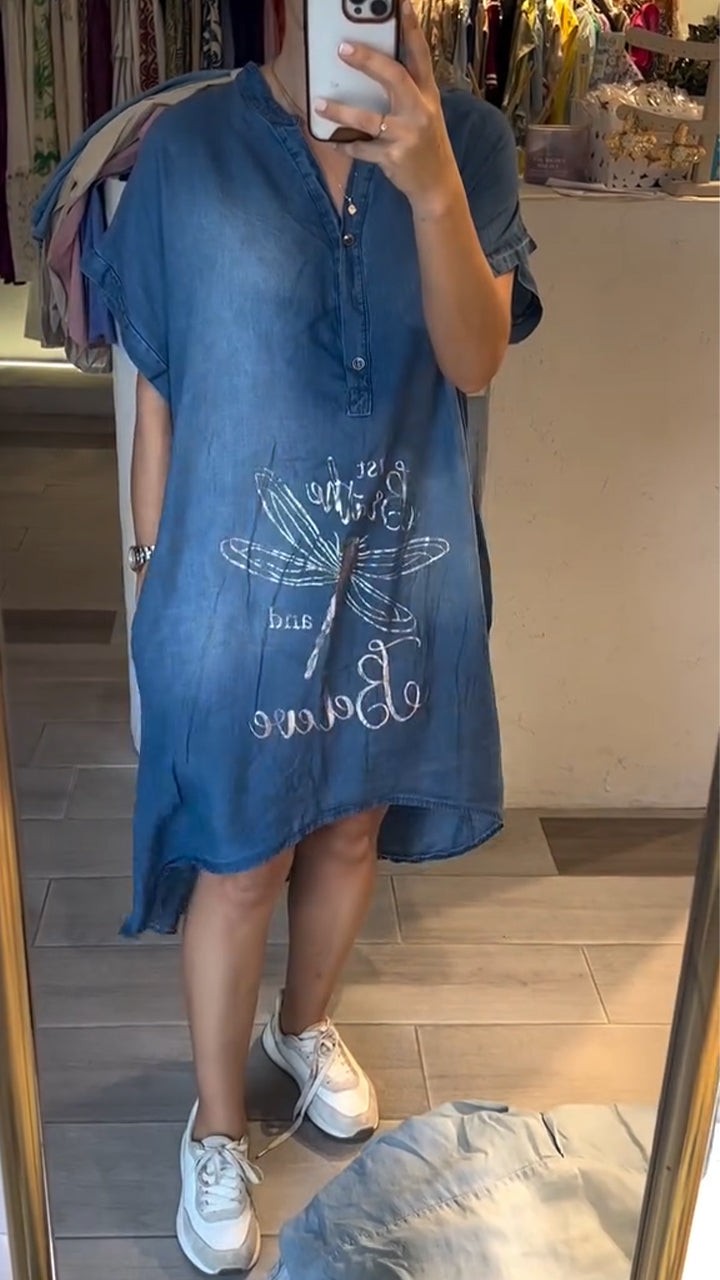 Delphina - Casual denim dress with V-neck and buttons, ideal for everyday style