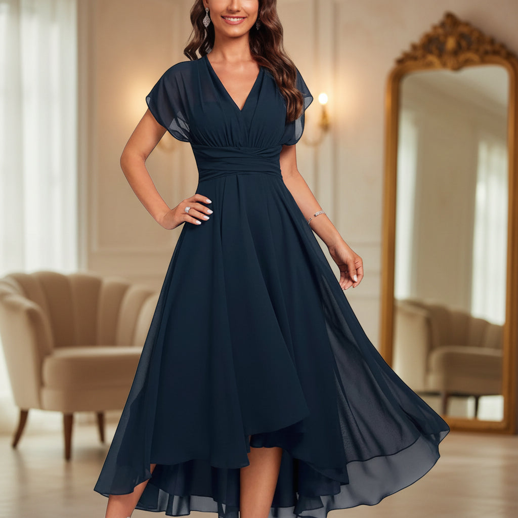 Grace – Elegant dress with V-neck and flowing skirt