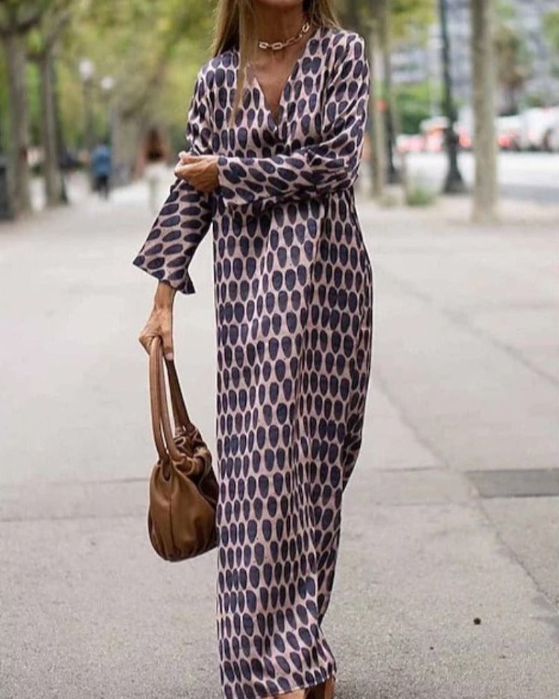 Mira – Dress with Print and Button Closure