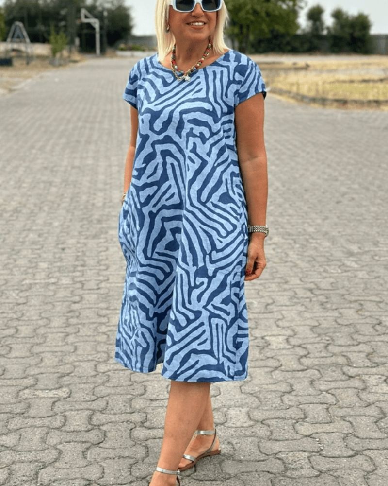 Nelia – Dress with pattern