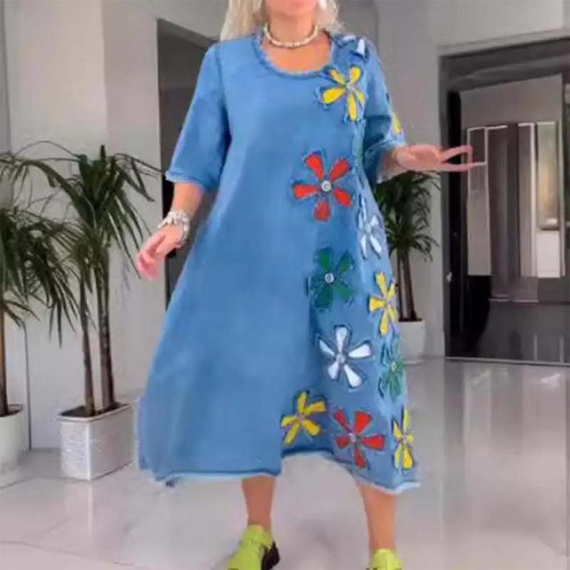 Kalena - Casual dress with round neck