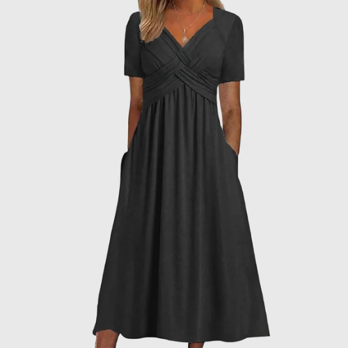 Amara – Elegant dress with flattering feminine fit