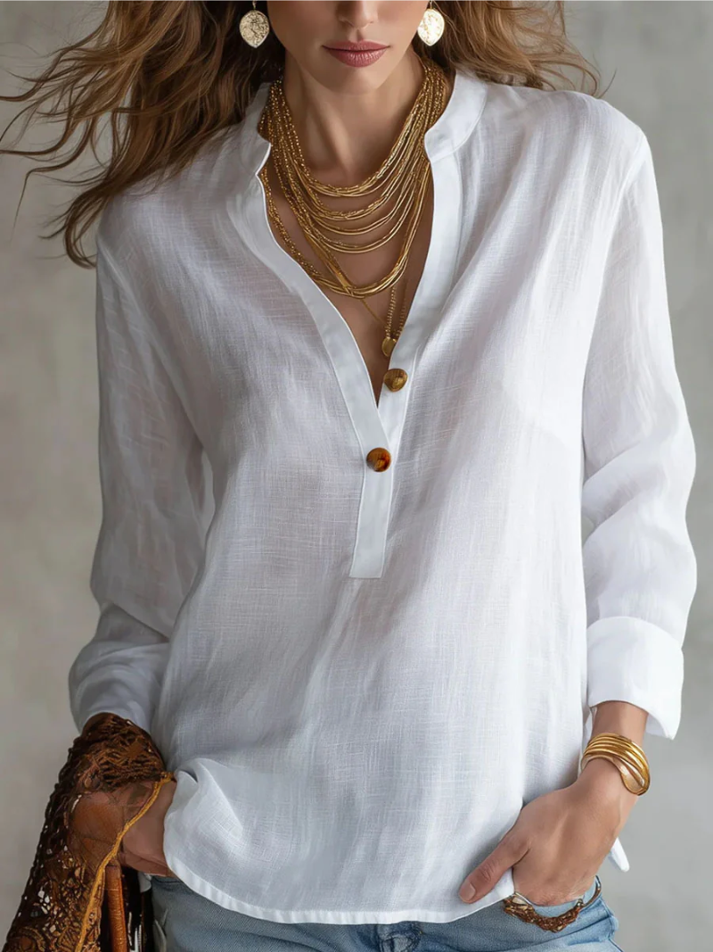 Eva – Blouse with V-neck and button closure