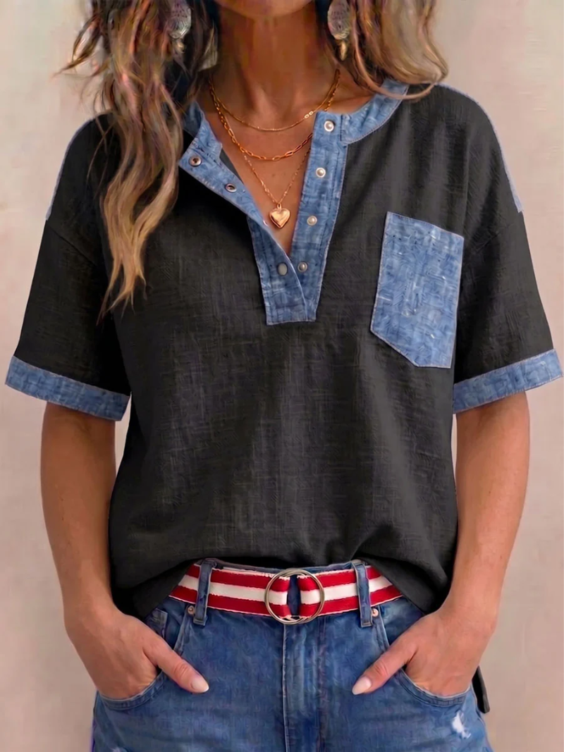 Tessa – Blouse with Button Closure