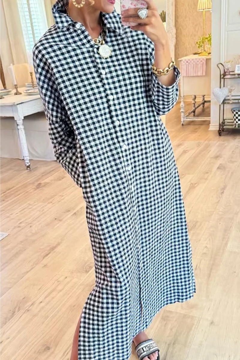 Isla – Dress with button closure and collar