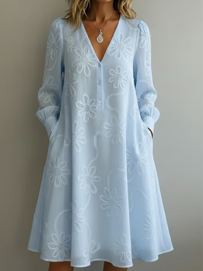 Amara – Dress with elegant details
