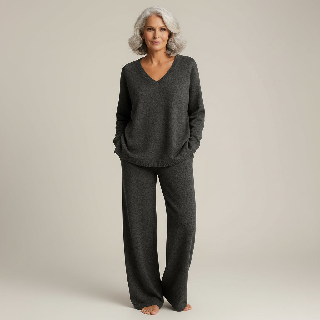 Johanna – Two-Piece Set with V-Neck
