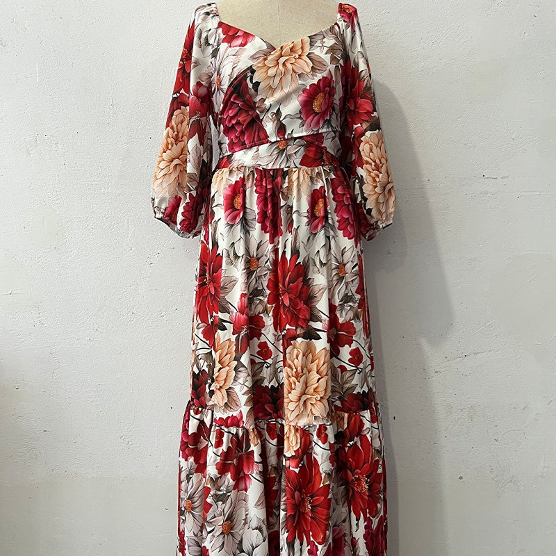 Paulina - Floral Pleated V-Neck Dress